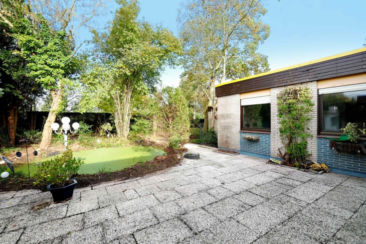 weitere Ansicht Terrasse in Richtung Garten
