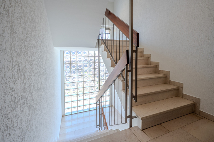 weitere Ansicht Treppenhaus