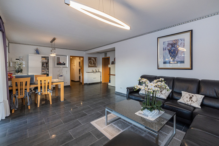 weitere Ansicht Wohn- u. Esszimmer
