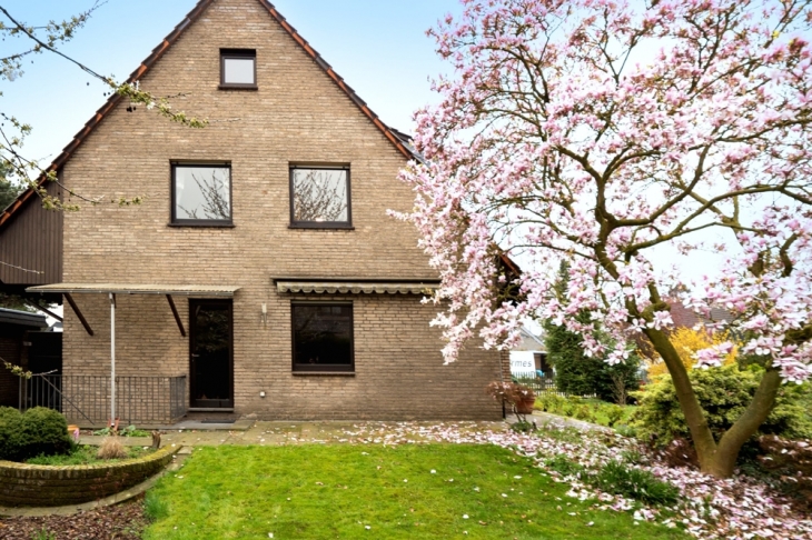 weitere Hausansicht Gartenseite
