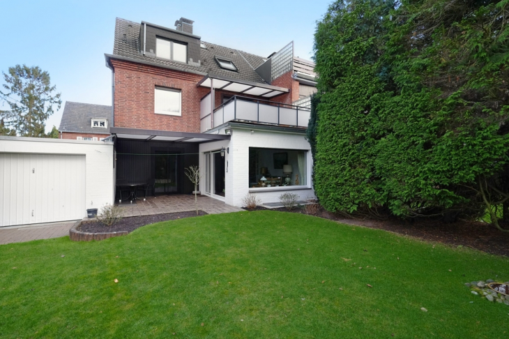 weitere Hausansicht Gartenseite