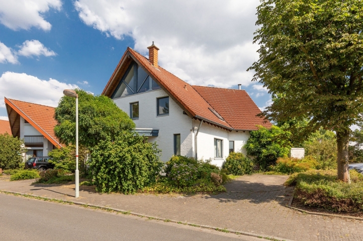  weitere Hausansicht Straßenseite