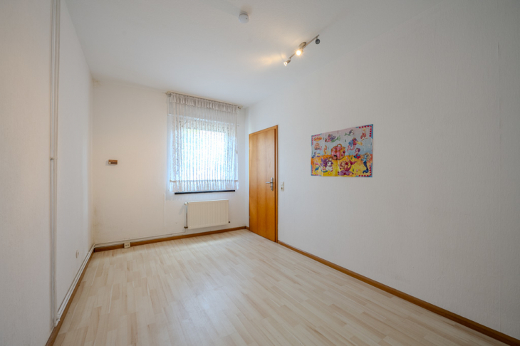 Weiteres Schlafzimmer oder Büro EG