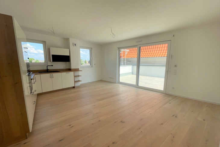 Wohn- Esszimmer mit Küche