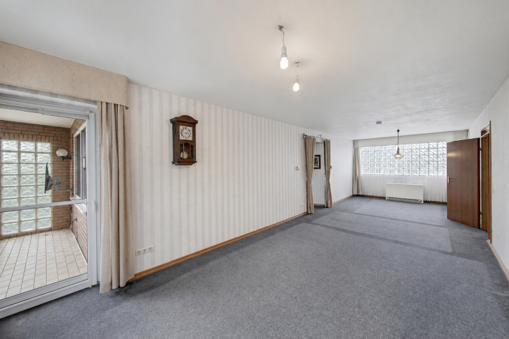 Wohn-/Esszimmer_Loggia