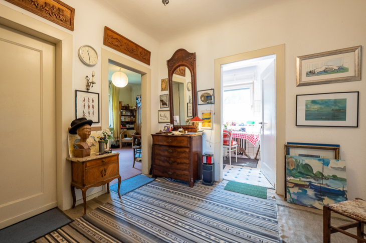 Wohnungsdiele OG