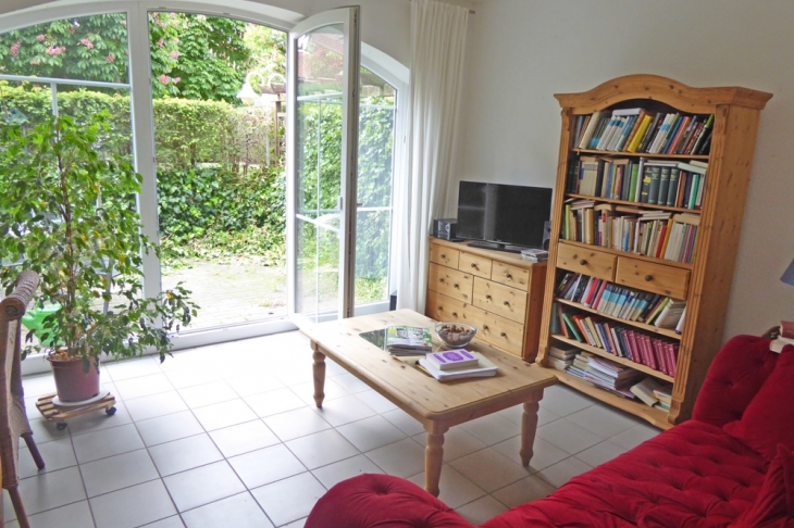 Wohnzimmer Blick zur Terrasse