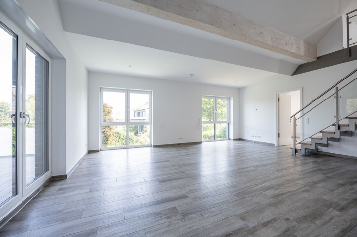 Wohnzimmer mit offener Galerie
