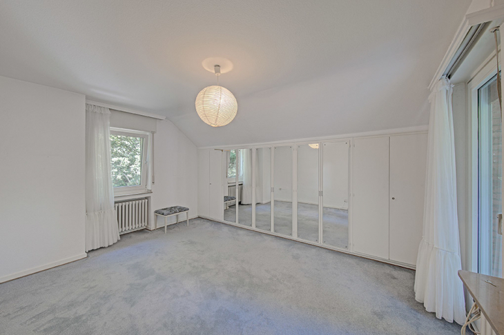 Zimmer m. Balkon
