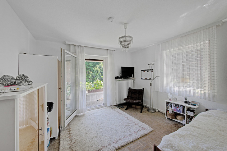 Zimmer m. Balkon