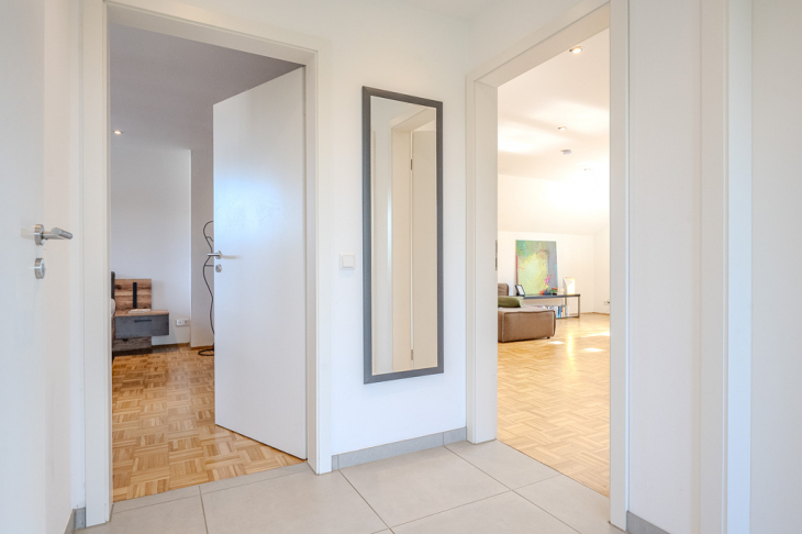 Zugang Schlafzimmer und Wohnzimmer