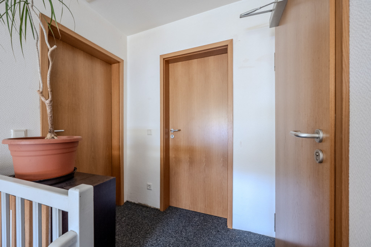 Zugang Wohnung 2. OG