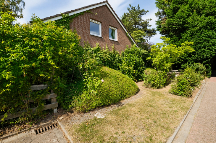 Ruhig gelegenes Einfamilienhaus mit Garten und viel Platz zum Ankommen in Krefeld-Traar! Einfamilienhaus in Krefeld / Traar
