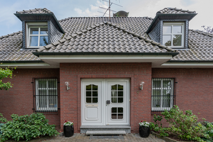 Zweifamilienhaus